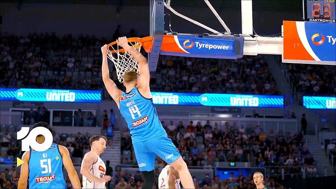 The_Cheap_Seats_Encore_20250918_2240.ts_005090224