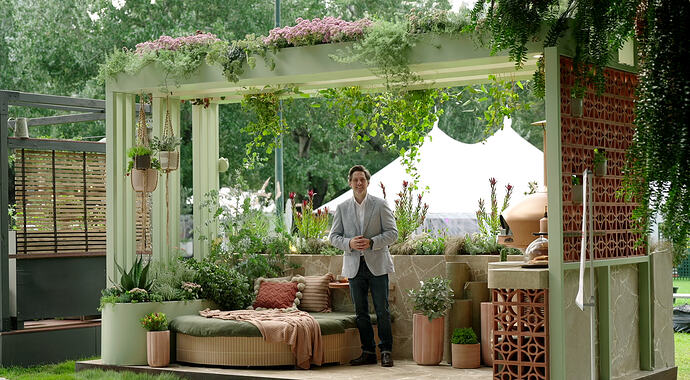 CHARLIE - IMMERSE BALCONY GARDEN - Ep 32