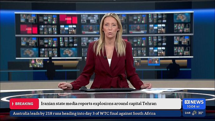 06-13_07-42-49_ABC NEWS_ABC NEWS.ts_010363285