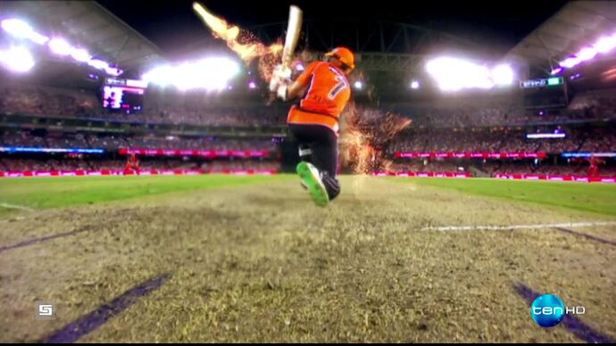 Big Bash Promo'.mpg_000037878