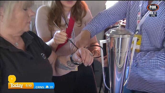 10-13_03-55-36_Channel 9 Melbourne_Channel 9 Melbourne.ts_000954520