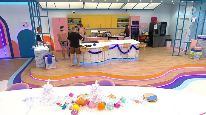 12-04_03-36-42_Big Brother Live Stream_Big Brother Live Stream.ts_015232372