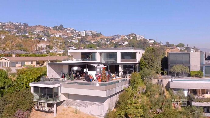 12-22_11-48-09_Channel 9 Melb_Channel 9 Melb.ts_022686600