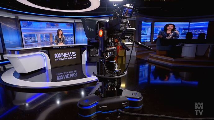 Martin_Clunes#_Islands_Of_The_Pacific_20240121_1601.ts_007331874