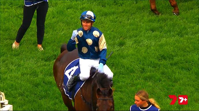 11-03_07-55-45_Seven Sydney_Seven Sydney.ts_002938671