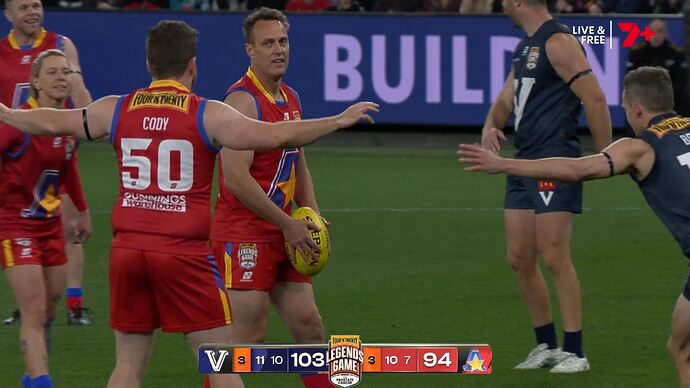 vlc-record-2025-08-28-19h10m30s-udp___127.0.0.1_5000-.ts_008654941