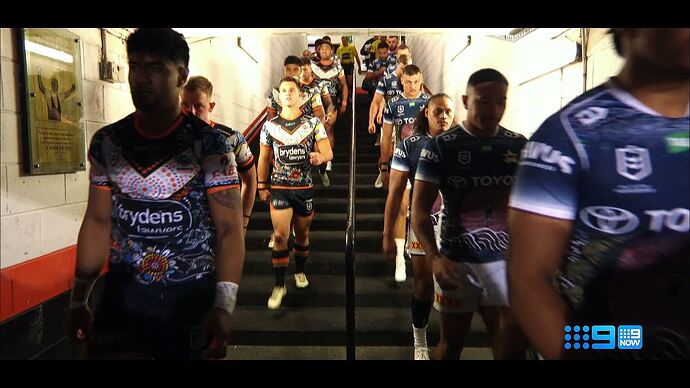 01-31_18-43-55_Channel 9_Channel 9.ts_004393402