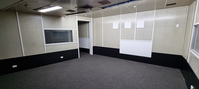 Suite 9 control room (1)