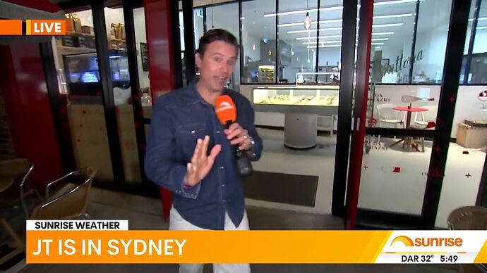 20250828234052.mp4_022136203