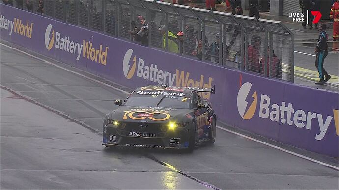 Repco_Supercars_Championship_20251012_1619.ts_004965372