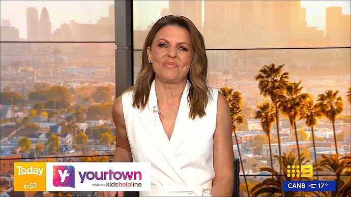 10-01_00-44-25_9 Syd_9 Syd.ts_022461887