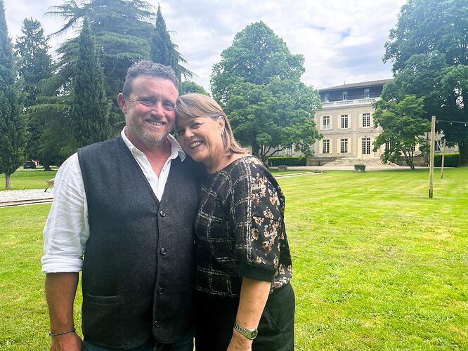 Linda and Peter - Chateau Exterior (1)