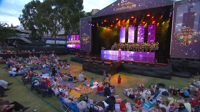 12-15_18-21-30_7two_7two.ts_000574920