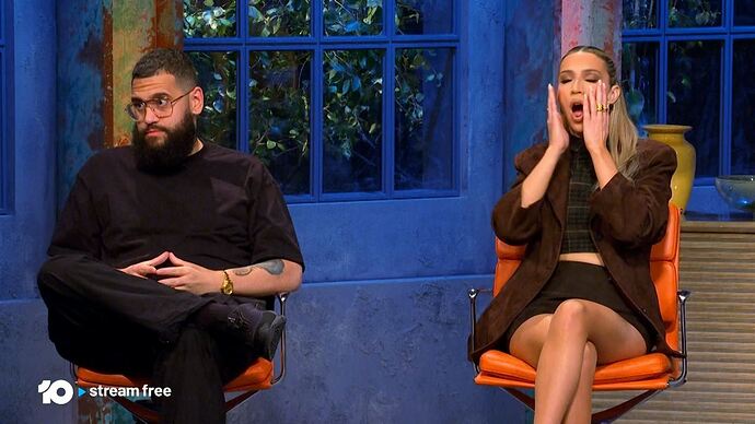 01-01_19-04-12_10 Melbourne_10 Melbourne.ts_007468546