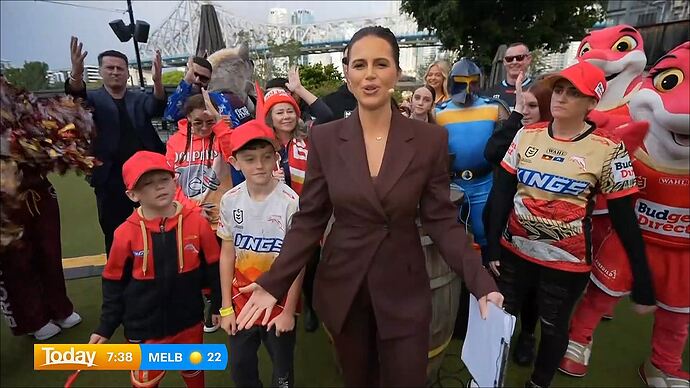 05-1507-27-16Channel 9 SydneyChannel 9 Sydney.ts000629982
