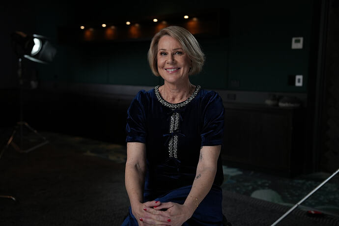 JULIA MORRIS