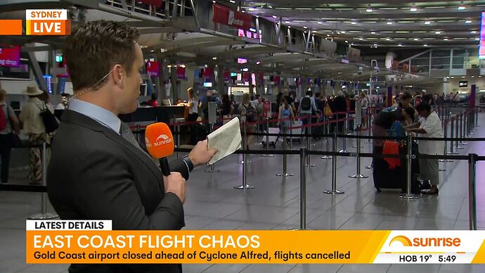 Covert_Affairs_20250306_0134.ts_011721758