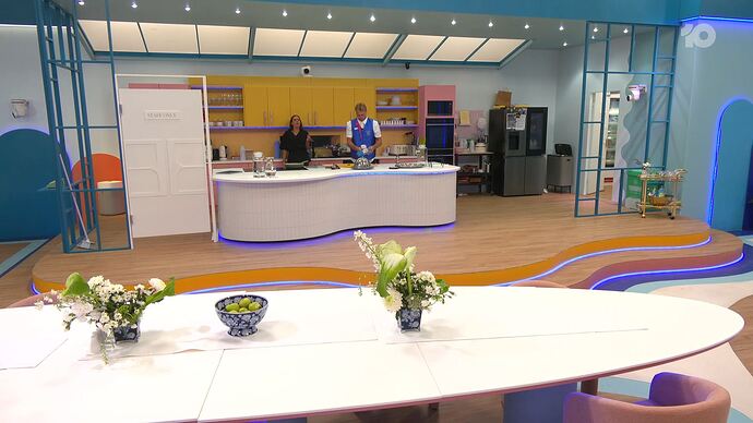 11-25_07-38-38_Big Brother Live Stream_Big Brother Live Stream.ts_025541859