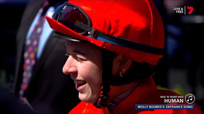 Seven's_Horse_Racing_20251101_1306.ts_001315907