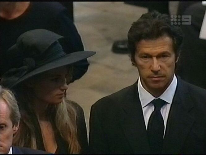 Diana funeral mixed.mpg_000344564