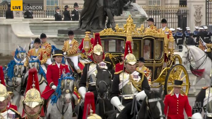 The_Coronation_of_King_Charles_III_-_Arrivals_20230506_1858.ts_001526400