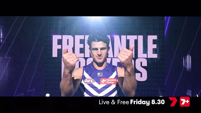 20250812011214.mp4_017923133