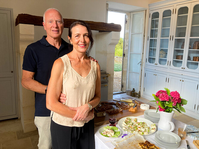 ep3 -Lia and Richard - Kitchen (1)