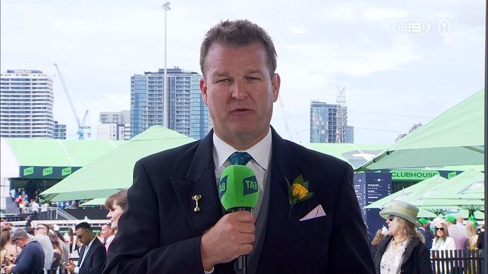 11-04_07-49-19_9 Syd_9 Syd.ts_008735240