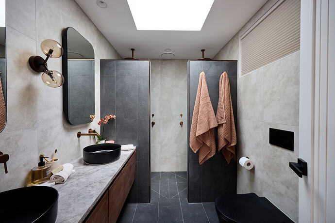 House 1 Ensuite_Emma & Michelle-002_resize