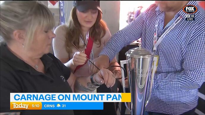 10-13_03-55-36_Channel 9 Melbourne_Channel 9 Melbourne.ts_000954860