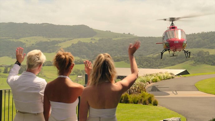 FXTL_BDP_01_HERO STILLS_583_Heli departure_RONDE