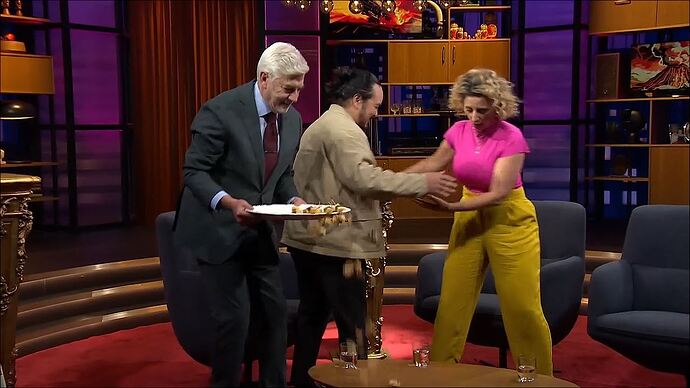 08-23_13-26-43_ABC NEWS_ABC NEWS.ts_009195815