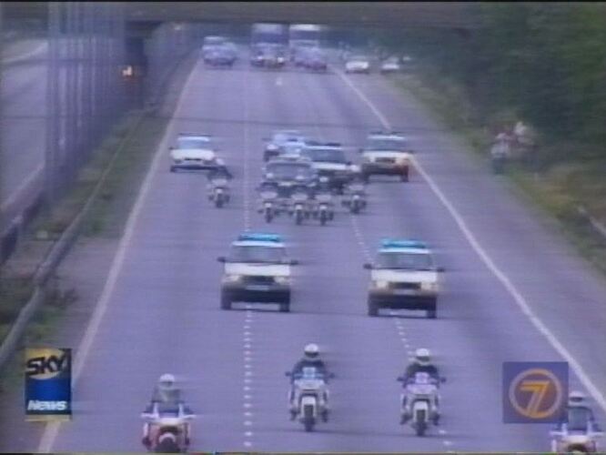 Diana funeral mixed.mpg_002448312