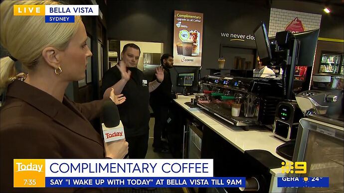 10-01_00-44-25_9 Syd_9 Syd.ts_024749418