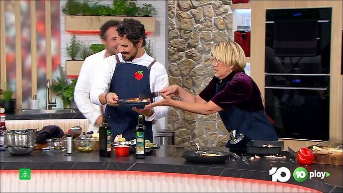 03-11_18-57-52_10_10.ts_002151098