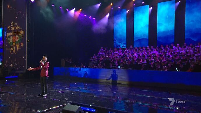 12-15_18-21-30_7two_7two.ts_001413559