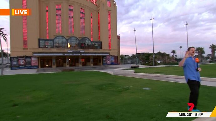 Life_20251205_0012.ts_020179552