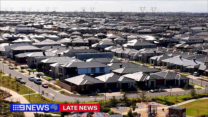 04-20_18-32-21_Channel 9 Melbourne_Channel 9 Melbourne.ts_010600609