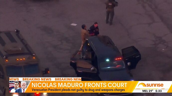 Girlfriends'_Guide_To_Divorce_20260106_0022.ts_018668440