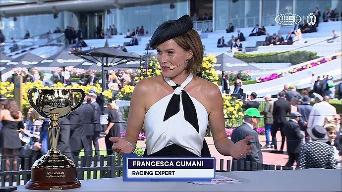 11-01_07-41-59_9 Syd_9 Syd.ts_010412821