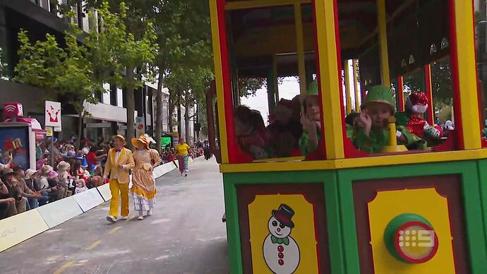 11-08_10-16-09_Channel 9 Adelaide_Channel 9 Adelaide.ts_001475545