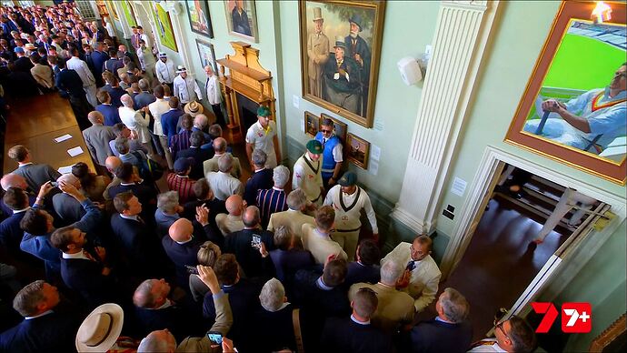 20251013234341.mp4_022285161