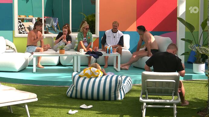 12-04_08-05-20_Big Brother Live Stream_Big Brother Live Stream.ts_000299007