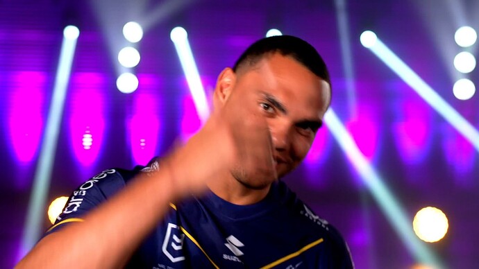 vlc-record-2023-08-29-18h40m05s-channel-9-vic.m3u8-.mp4_000299798