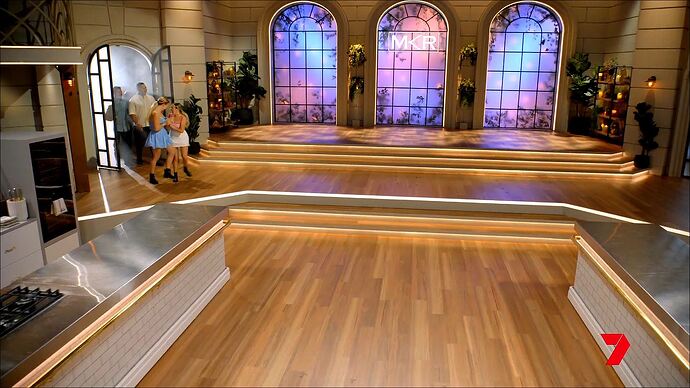 20251007002950.mp4_022391683