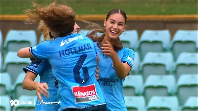 Entertainment_Tonight_20251030_1012.ts_012130545