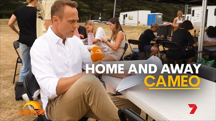 Surveillance_Oz#_Dashcam_20240514_1350.ts_008668393