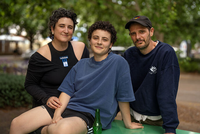 Sophie Hyde (mum), Aud Mason-Hyde (child), Bryan Mason (dad)_Credit Tom Hancock