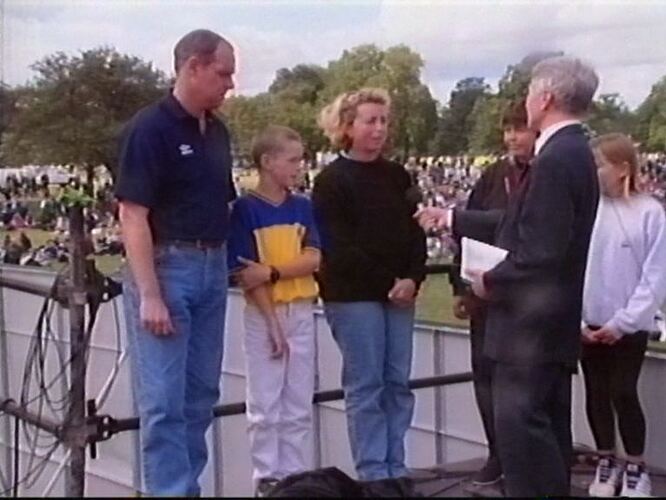 Diana funeral mixed.mpg_001733400