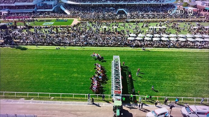 11-01_07-41-59_9 Syd_9 Syd.ts_010148548